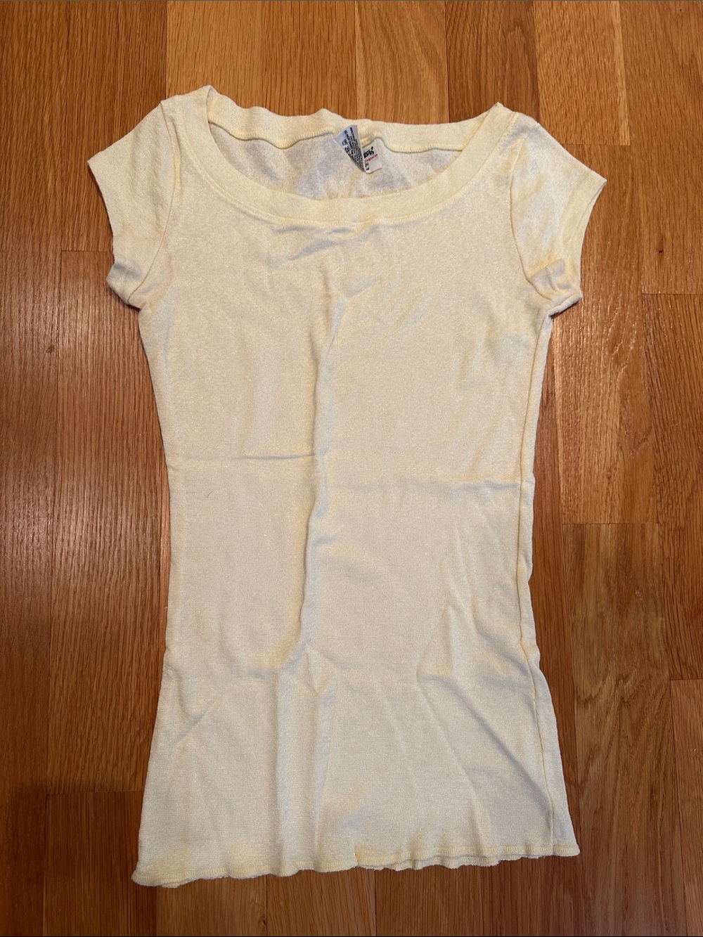Michael Stars Light Yellow Short Sleeve Scoopneck Top